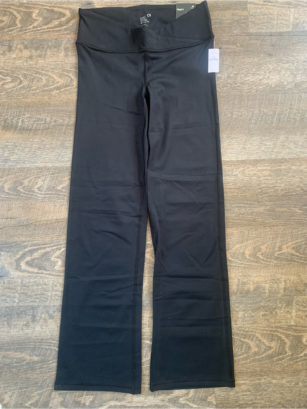 GAP Gym Women's Black Flare Leggings